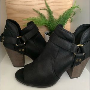 - - Fergalicious By Fergie Black Booties